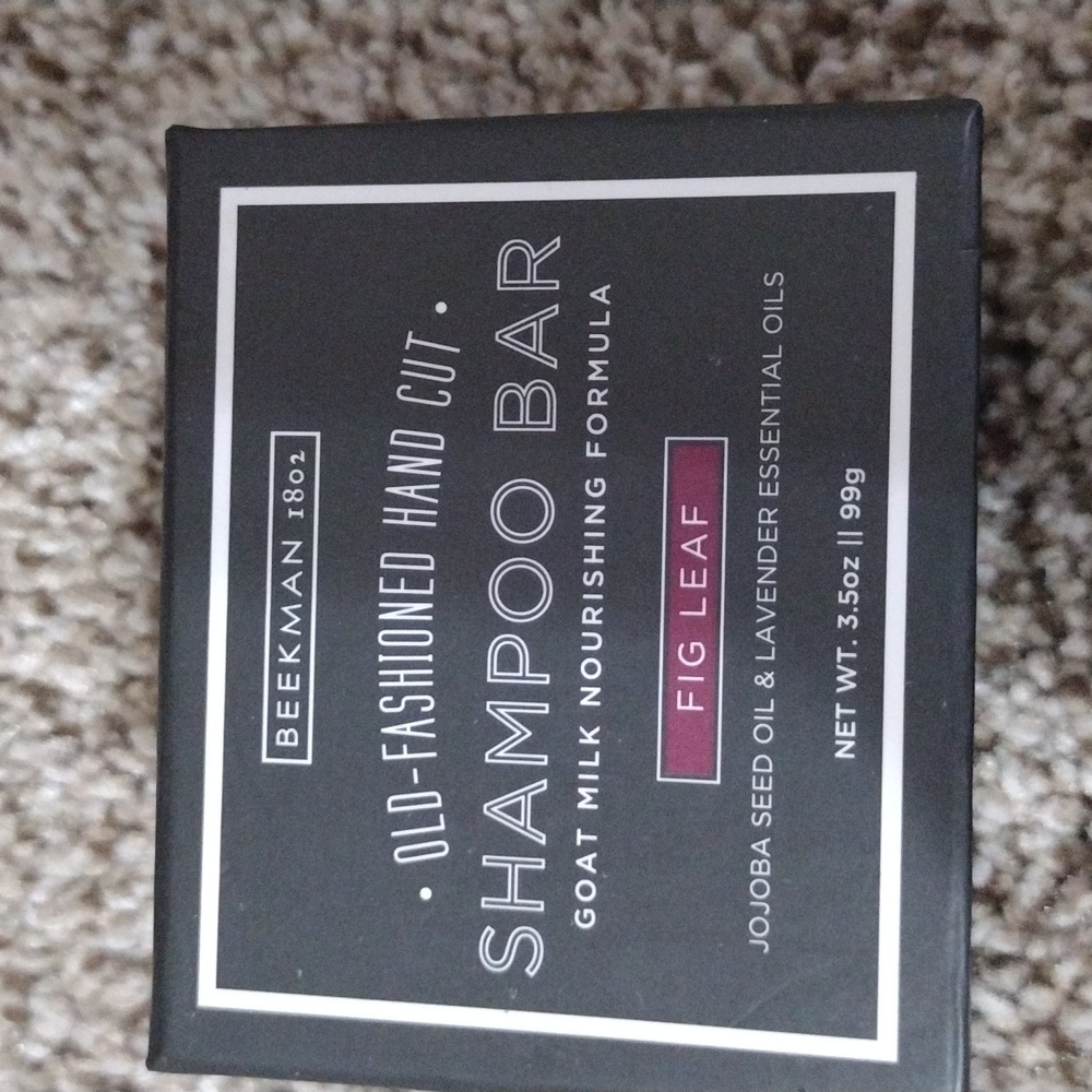 BEEKMAN 1802 PURE GOAT MILK SHAMPOO BAR FIG LEAF